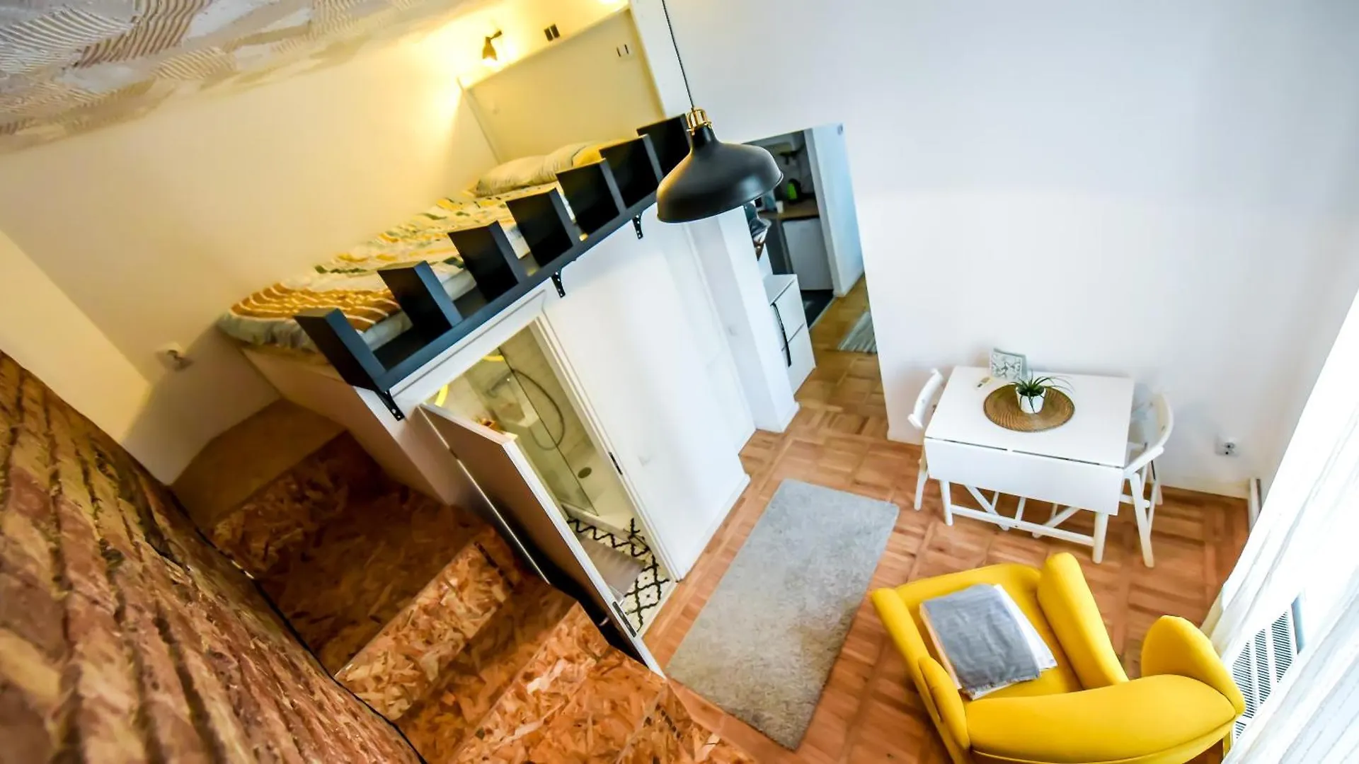Architectural Gem With Modern Flair Double Studio Old Town location