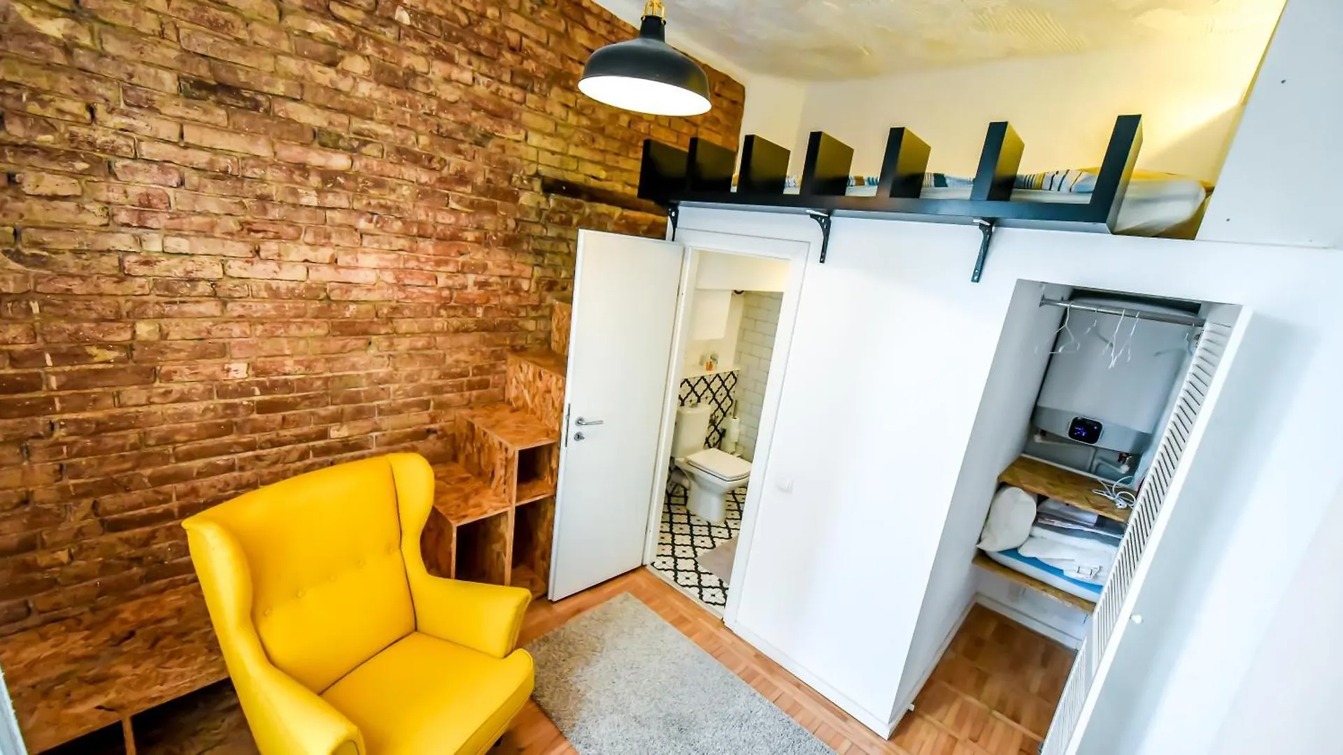 Architectural Gem With Modern Flair Double Studio Old Town Bucareste